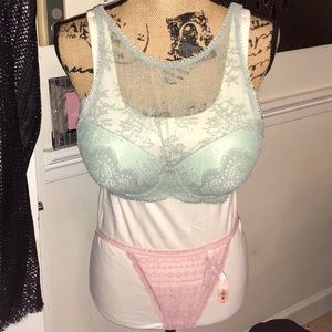Victoria’s Secret Dream Angels Lace Demi Bra 36D